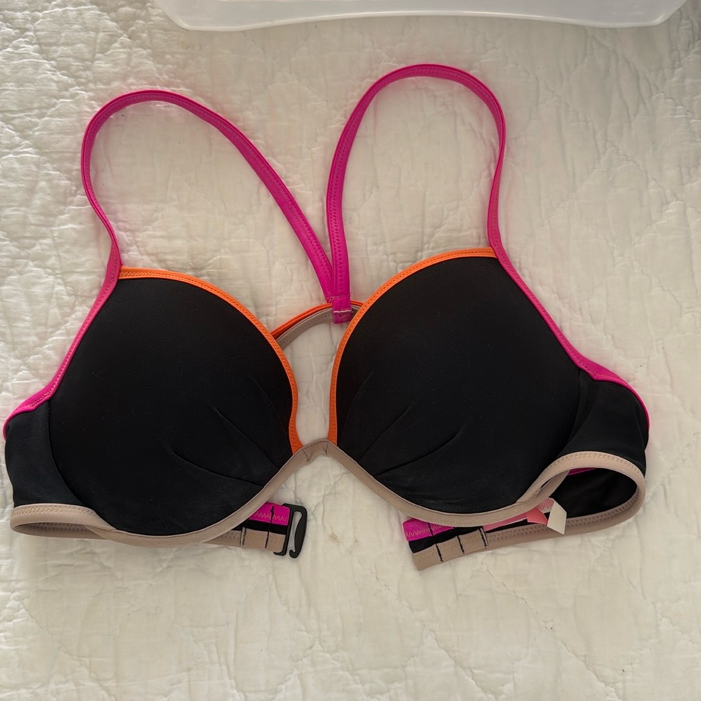 Victoria’s Secret bikini top
